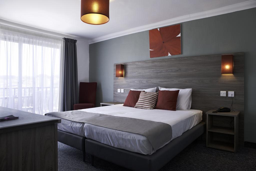 Spinola Hotel Saint Julian's Oda fotoğraf