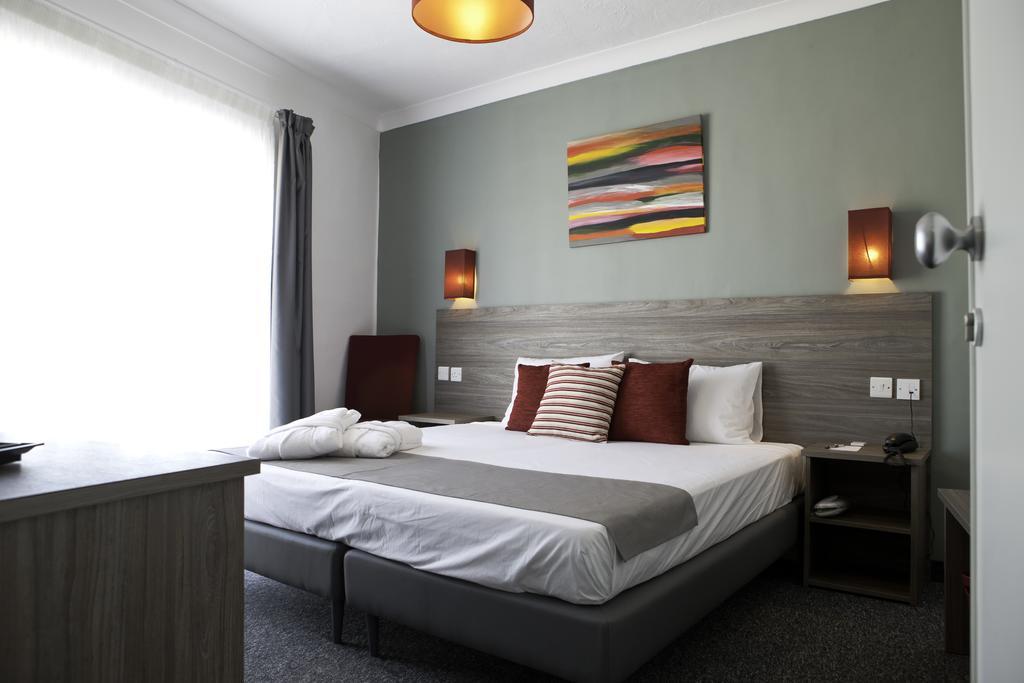 Spinola Hotel Saint Julian's Oda fotoğraf